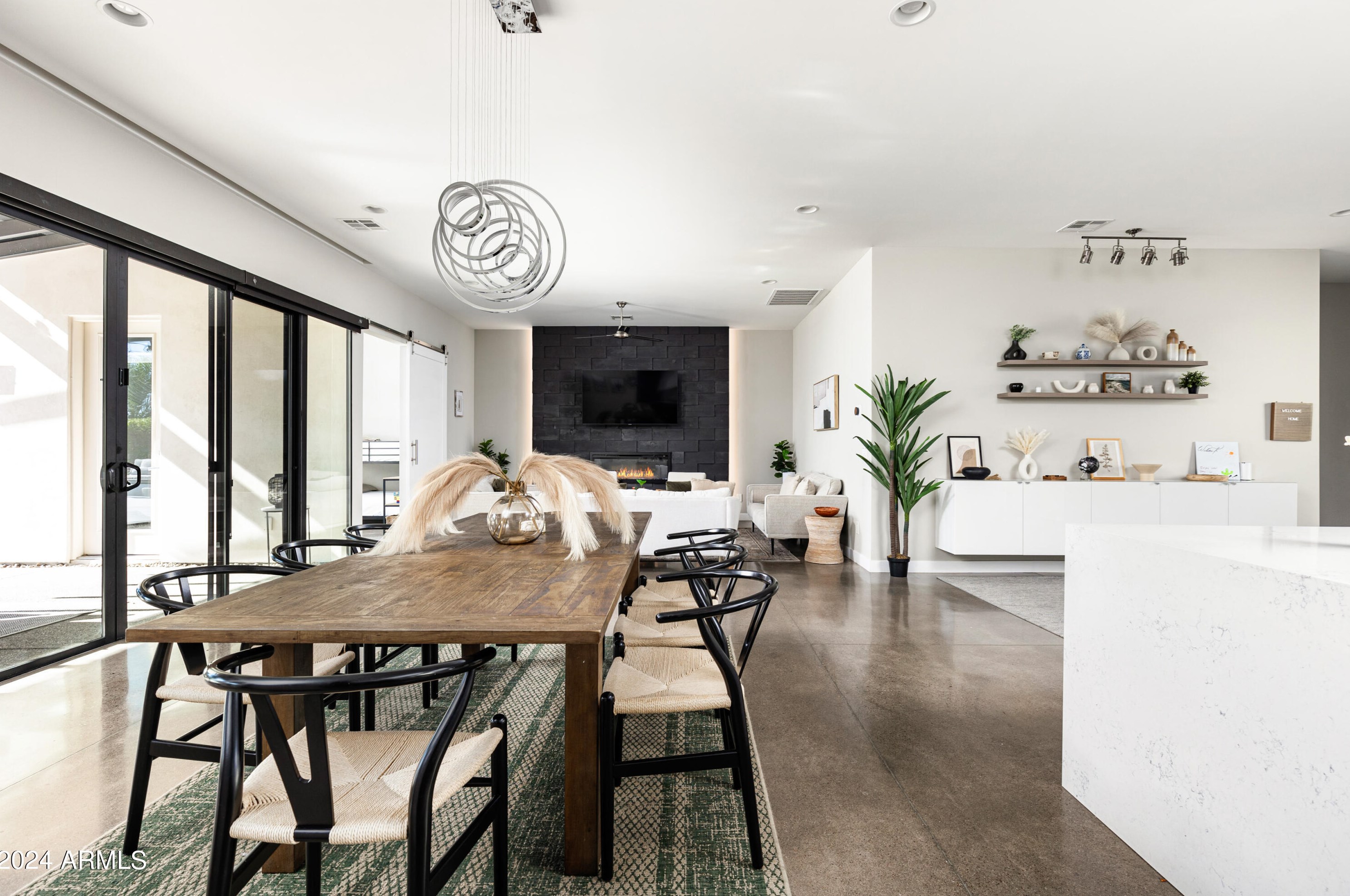 6846 13th Pl, Phoenix AZ  85014-1120 exterior