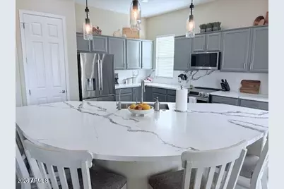 12368 W Hedge Hog Place, Peoria, AZ 85383 - Photo 3