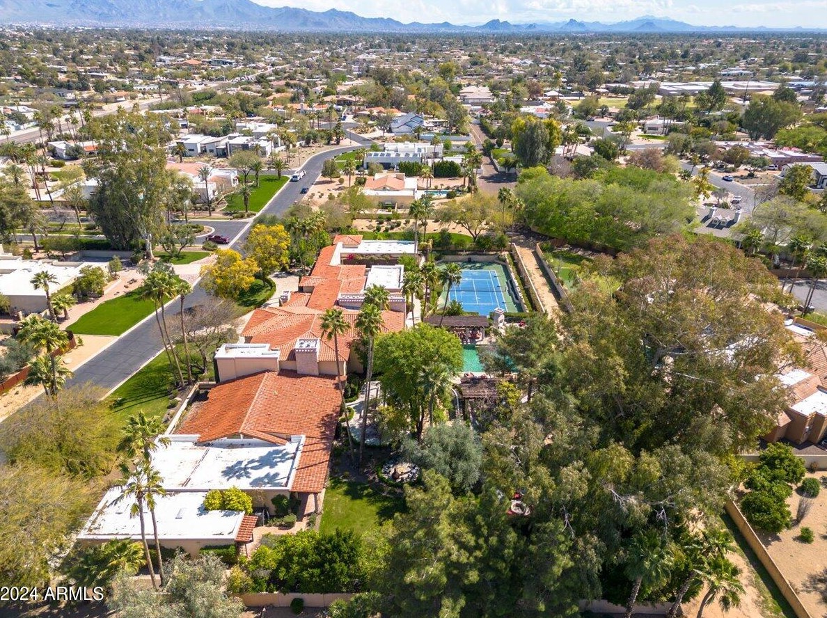 6107 Paradise Dr, Scottsdale AZ 85260-5433 exterior