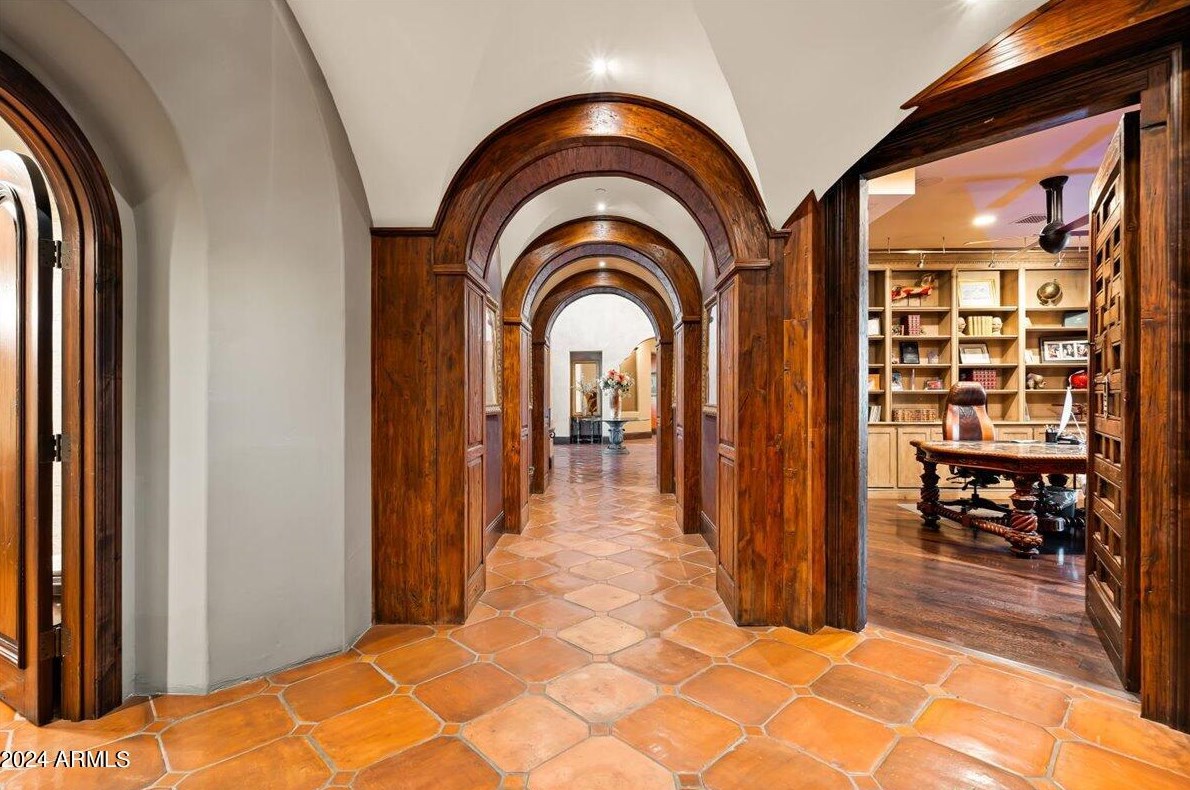 6107 Paradise Dr, Scottsdale AZ 85260-5433 exterior