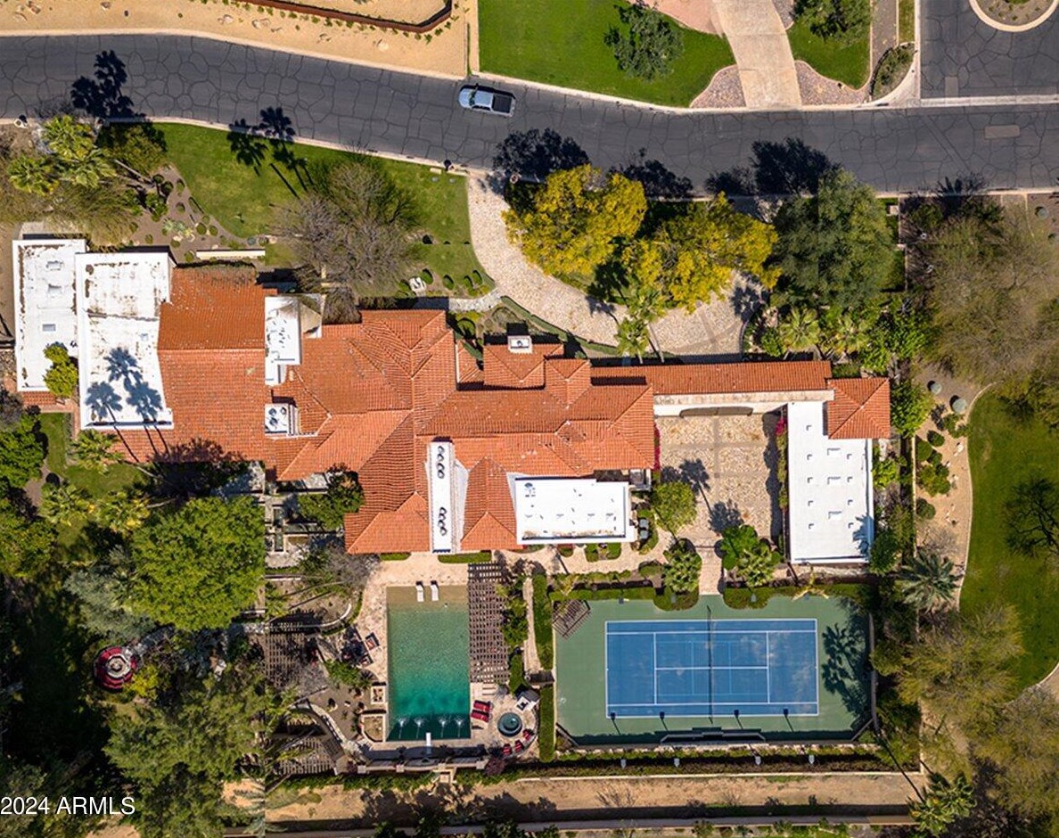 6107 Paradise Dr, Scottsdale AZ 85260-5433 exterior