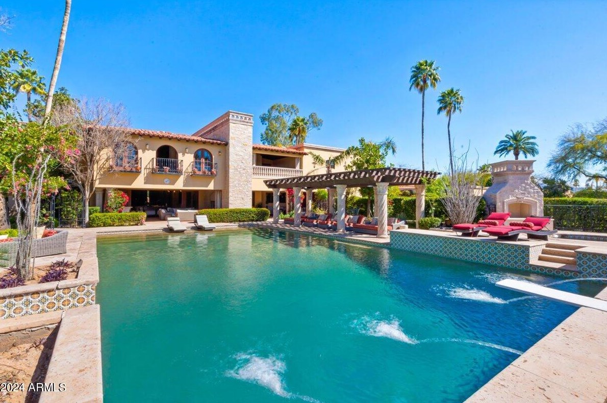 6107 Paradise Dr, Scottsdale AZ 85260-5433 exterior