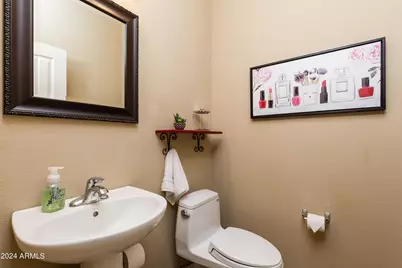 8408 W Midway Avenue, Glendale, AZ 85305 - Photo 31