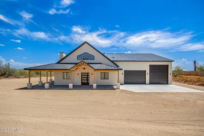 31 W Canyon Street, Apache Junction, AZ 85120 - Photo 1