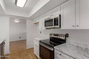 4729 W Orangewood Ave, Glendale, AZ 85301 - Photo 11