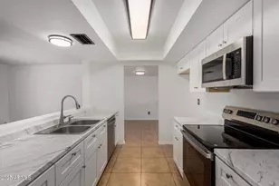 4729 W Orangewood Ave, Glendale, AZ 85301 - Photo 7