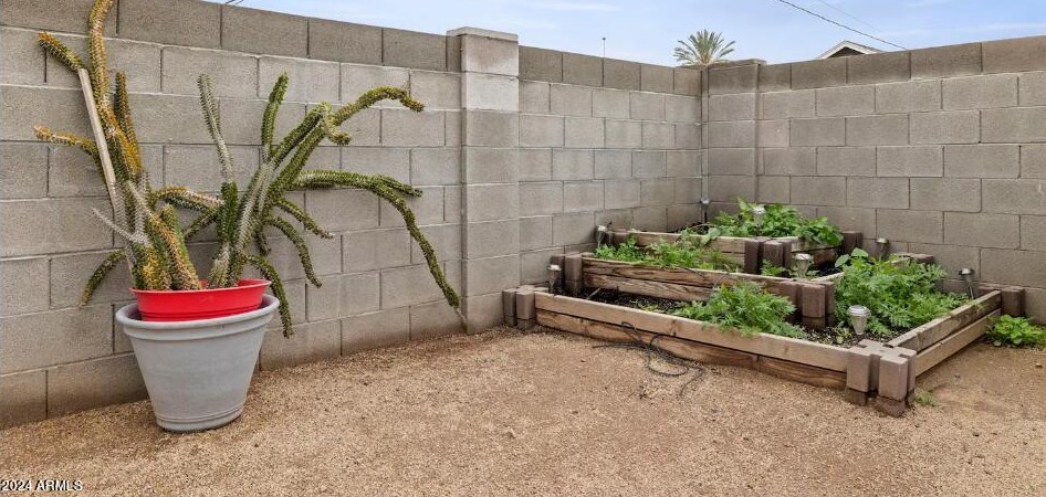 1645 Willetta St, Phoenix AZ 85007-1820 exterior