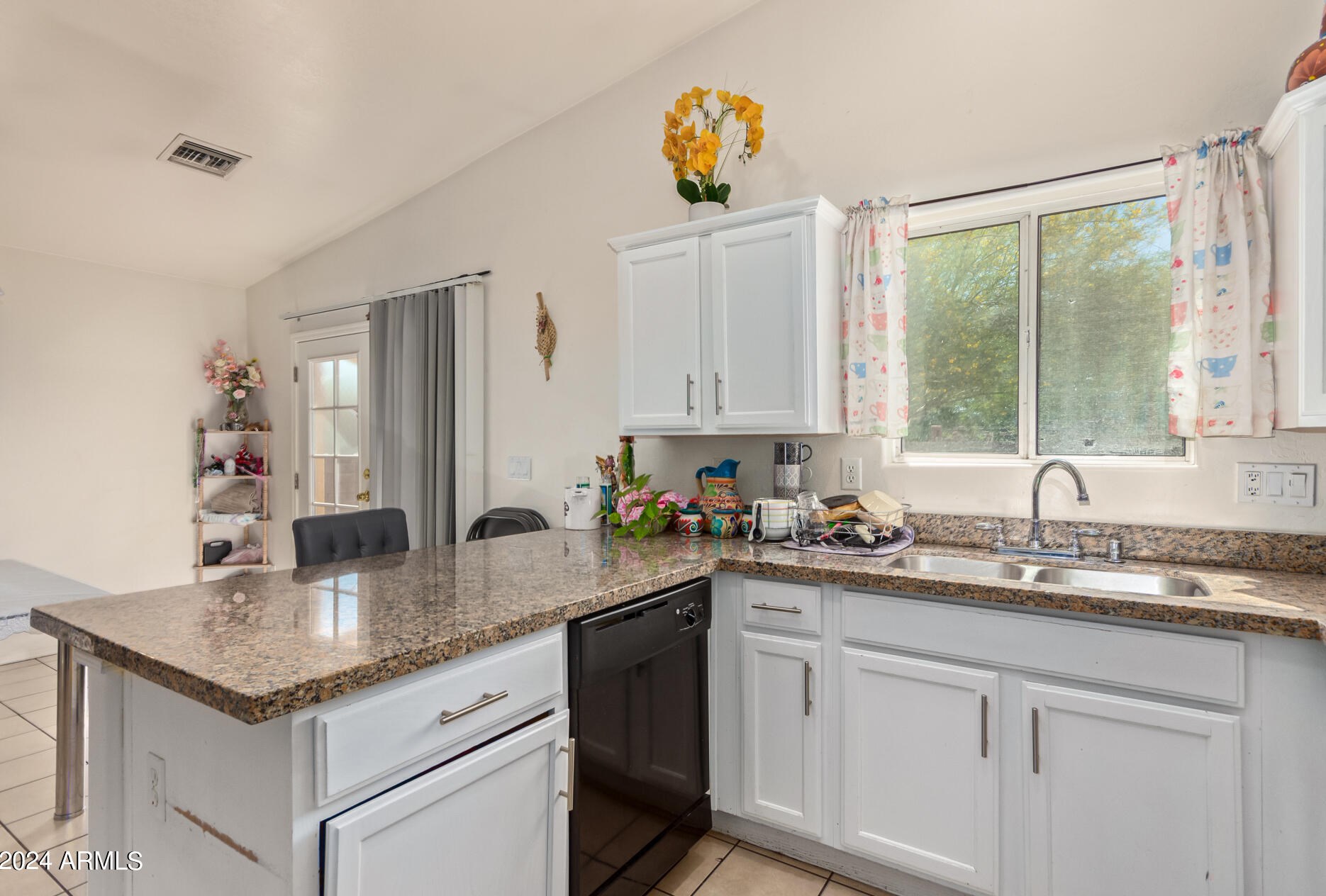 1106 29th St, Phoenix AZ  85008-5010 exterior
