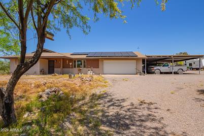 2102 E Cavalry Road, New River, AZ 85087 - Photo 1