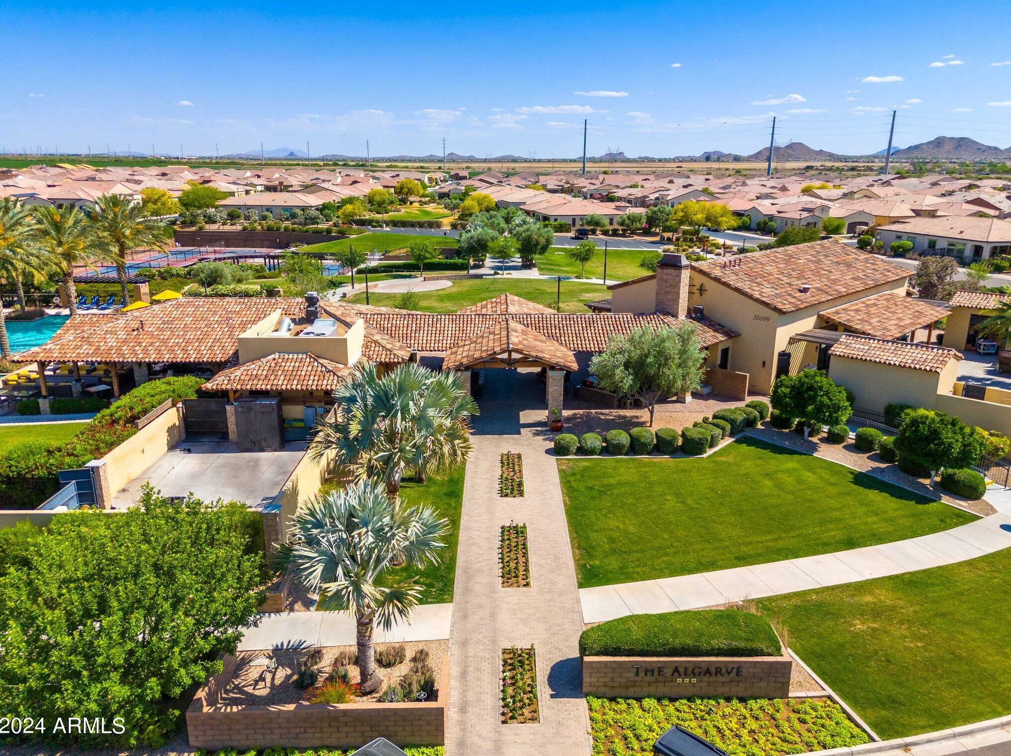 404 Harmony Way, San Tan Valley AZ  85140-5309 exterior