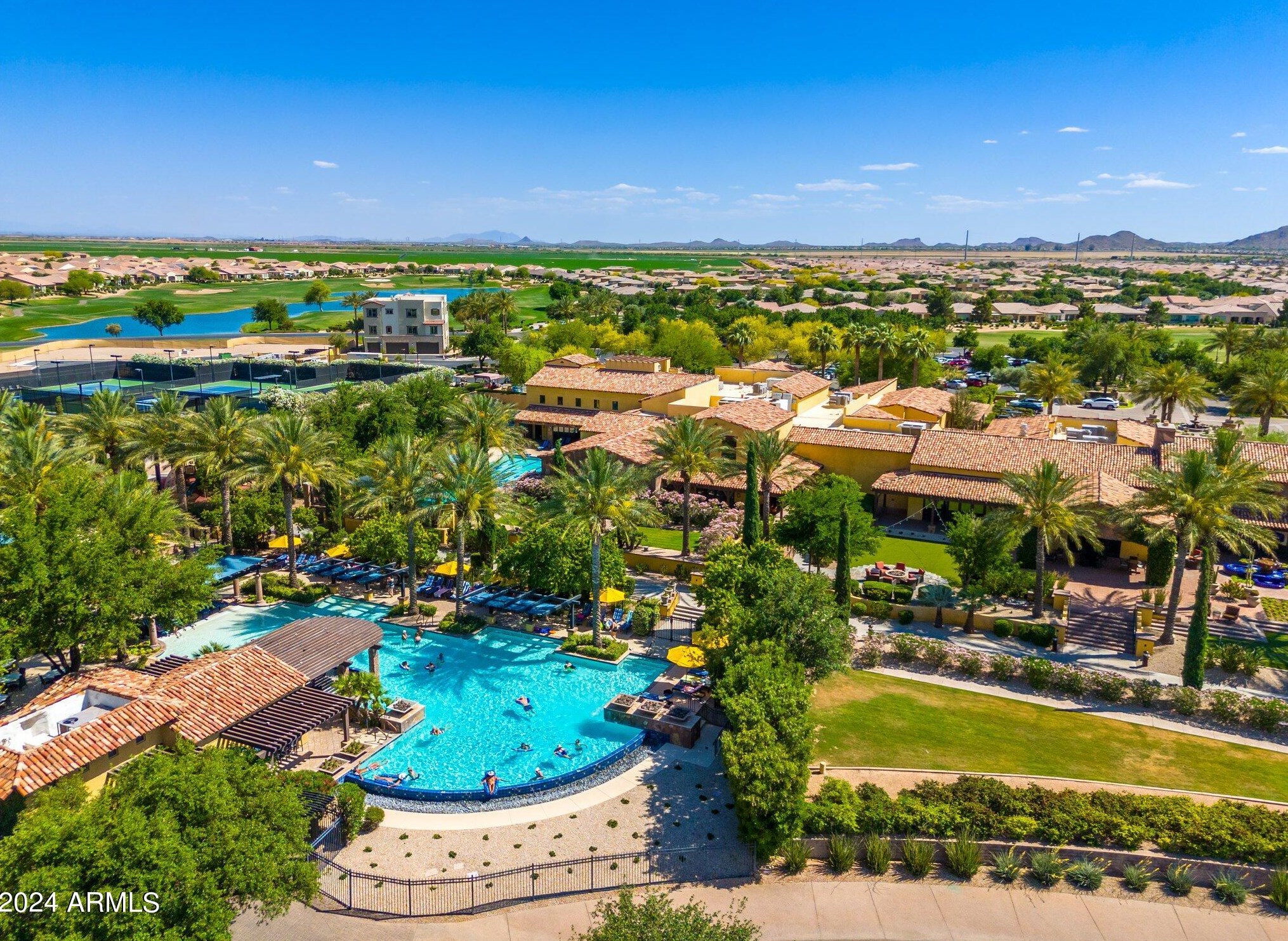 404 Harmony Way, San Tan Valley AZ  85140-5309 exterior