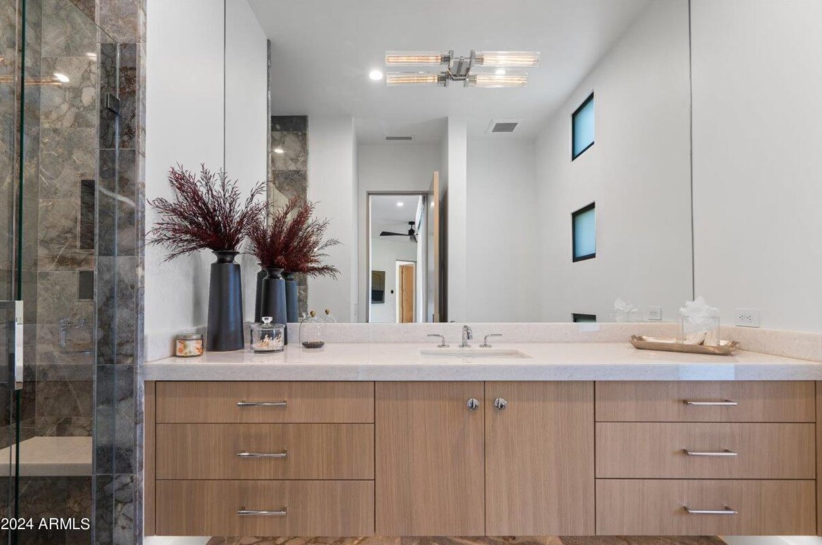 5517 68 Pl, Scottsdale AZ 85253-7009 exterior