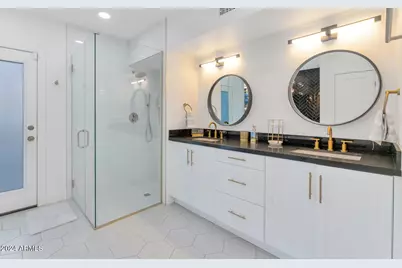 6664 N 40th Street, Paradise Valley, AZ 85253 - Photo 19