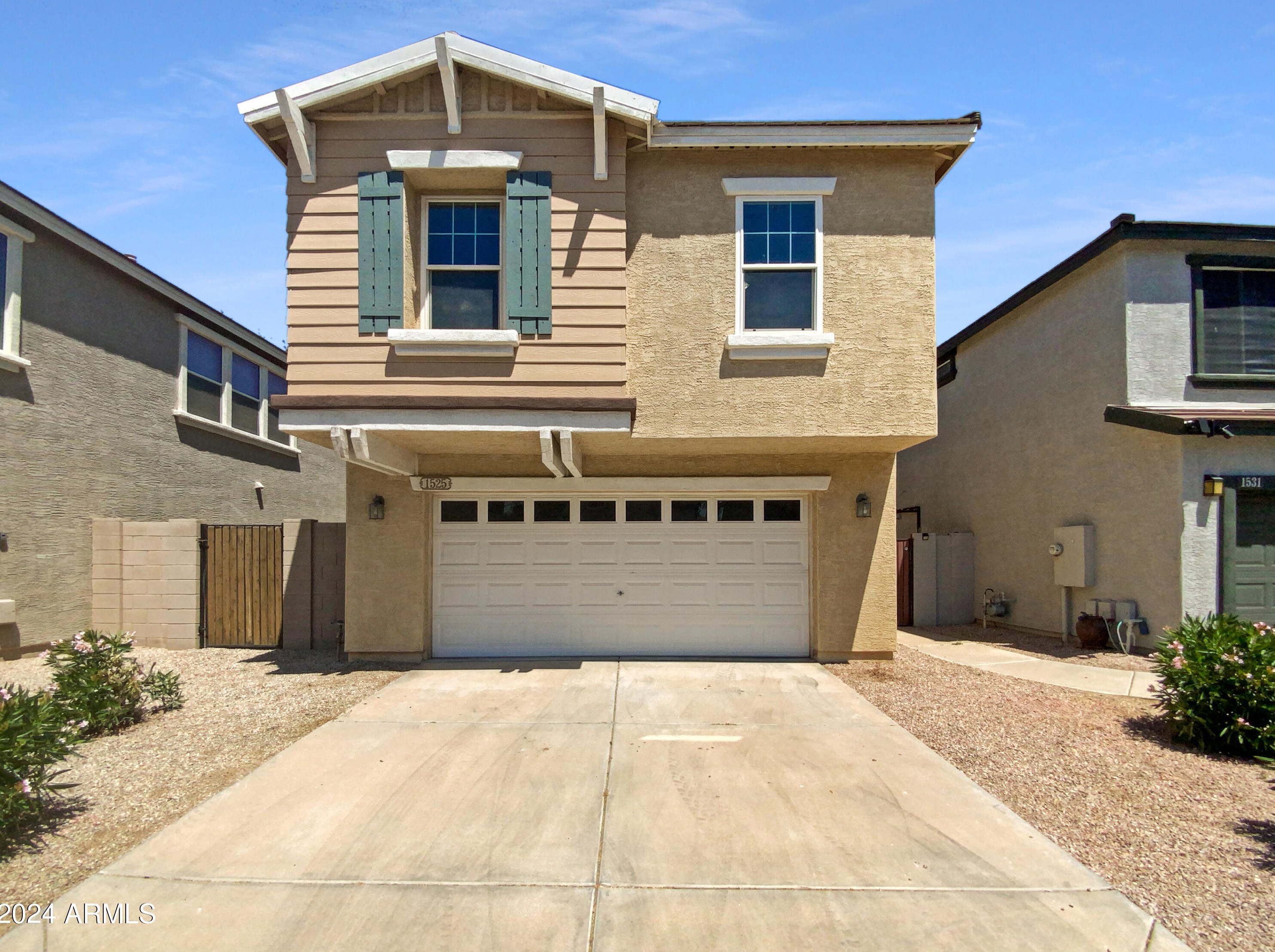 1525 Owl Dr, Gilbert AZ  85296-9663 exterior