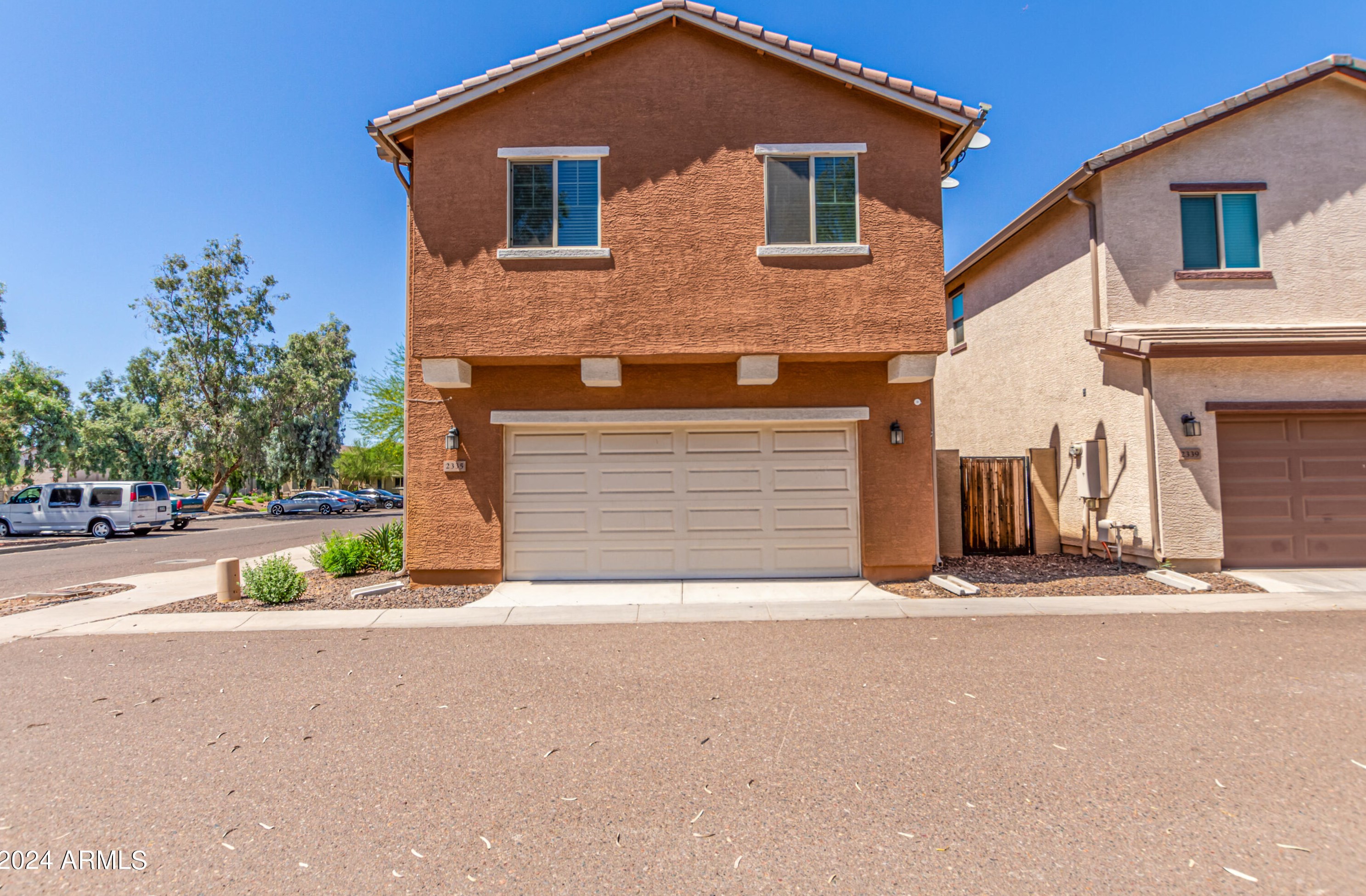 2335 73rd Dr, Phoenix AZ  85035-3268 exterior