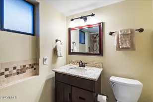 687 N May St, Chandler, AZ 85226 - Photo 27