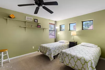 687 N May Street, Chandler, AZ 85226 - Photo 31