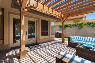 687 N May St, Chandler, AZ 85226 - Photo 35