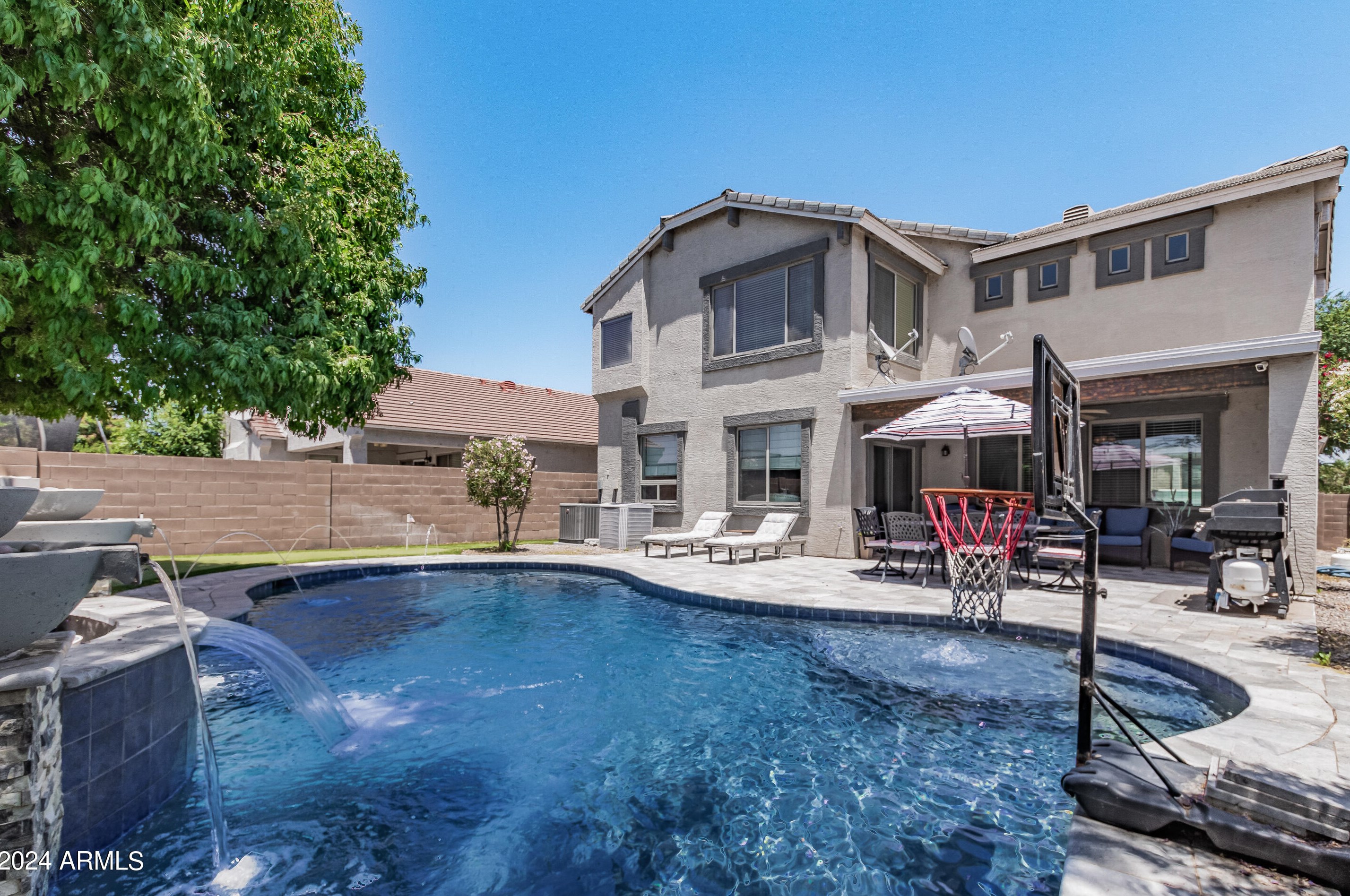 38538 Beverly Ave, San Tan Valley AZ  85140-4348 exterior