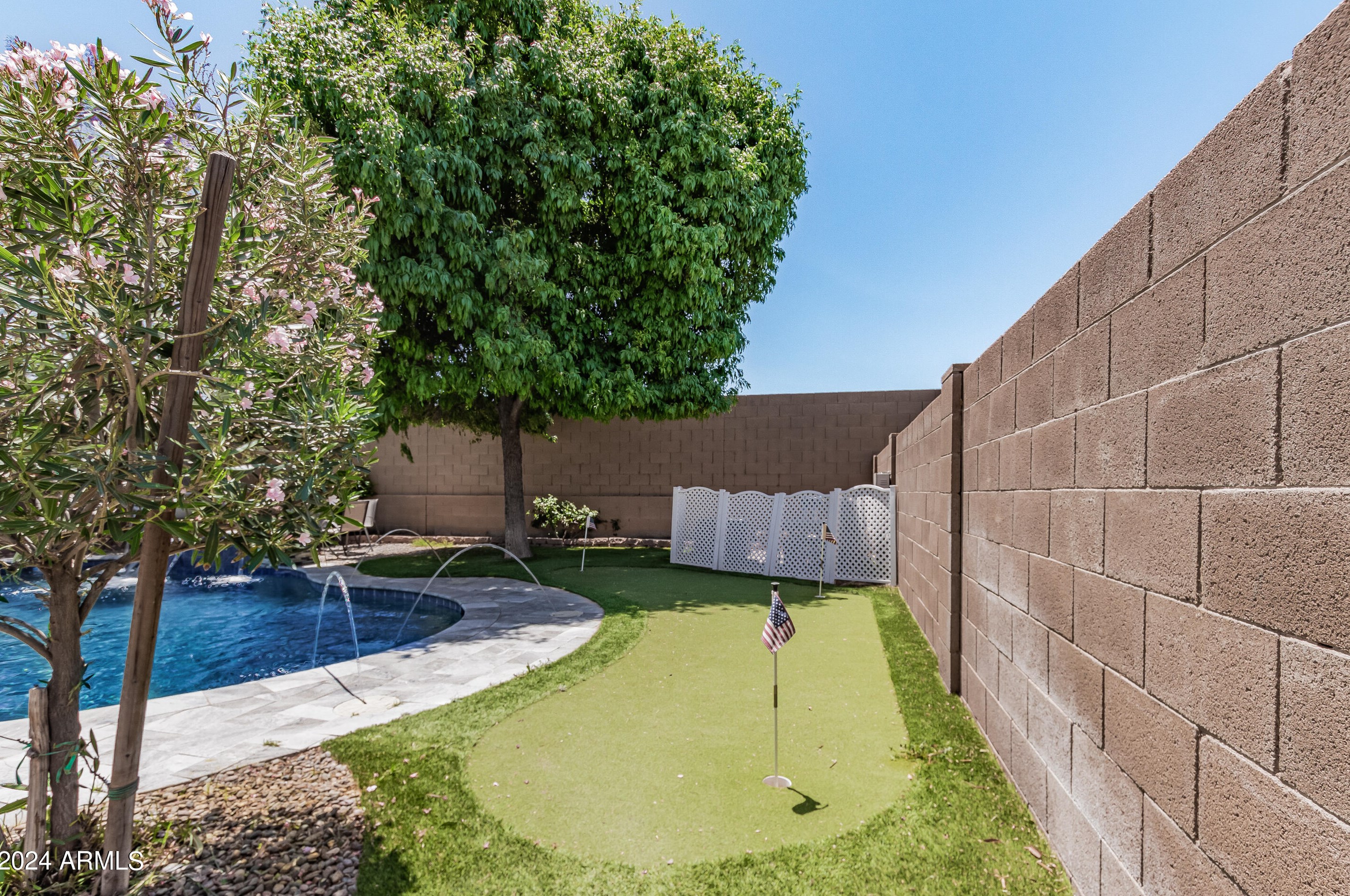 38538 Beverly Ave, San Tan Valley AZ  85140-4348 exterior