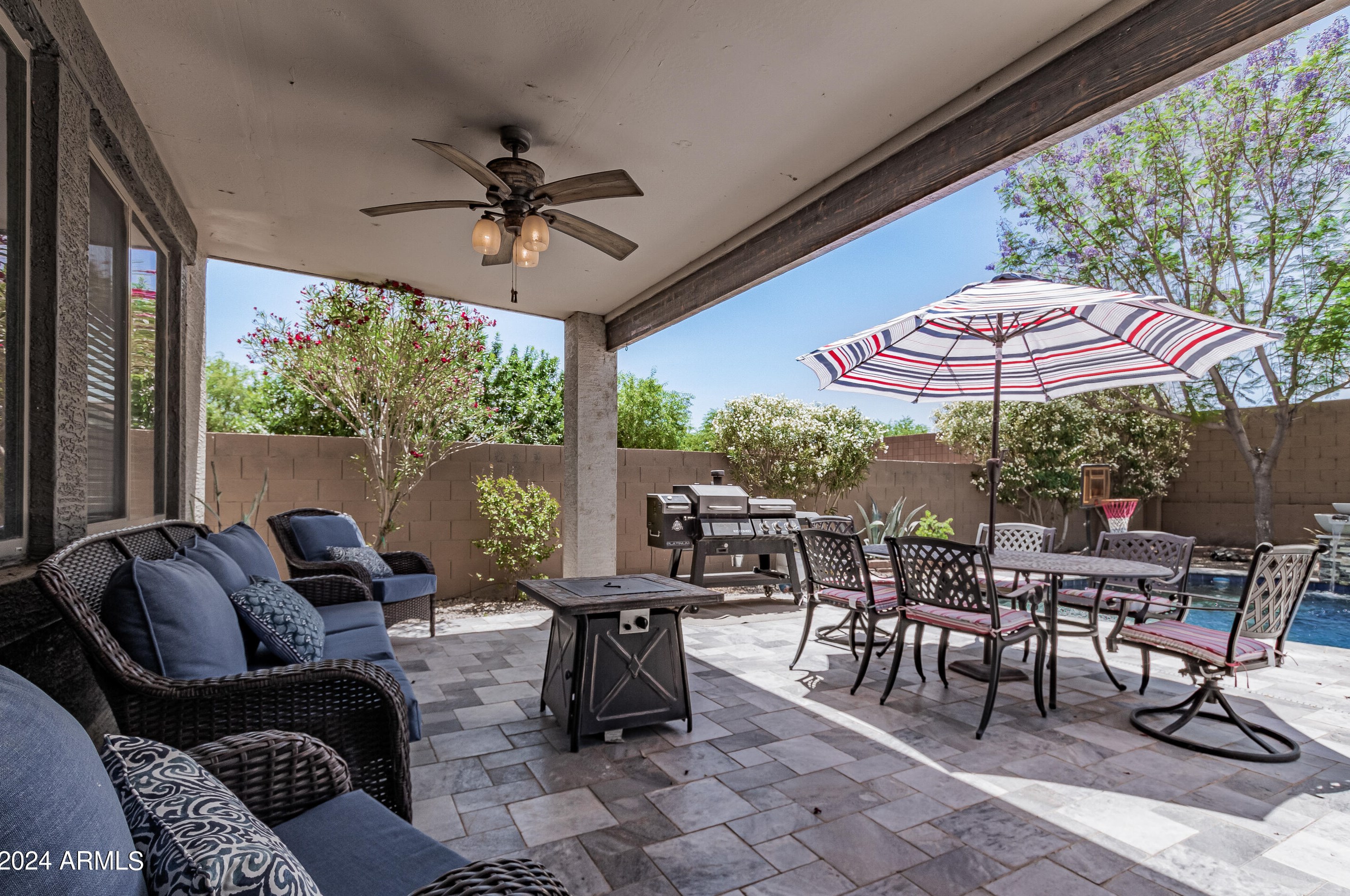 38538 Beverly Ave, San Tan Valley AZ  85140-4348 exterior