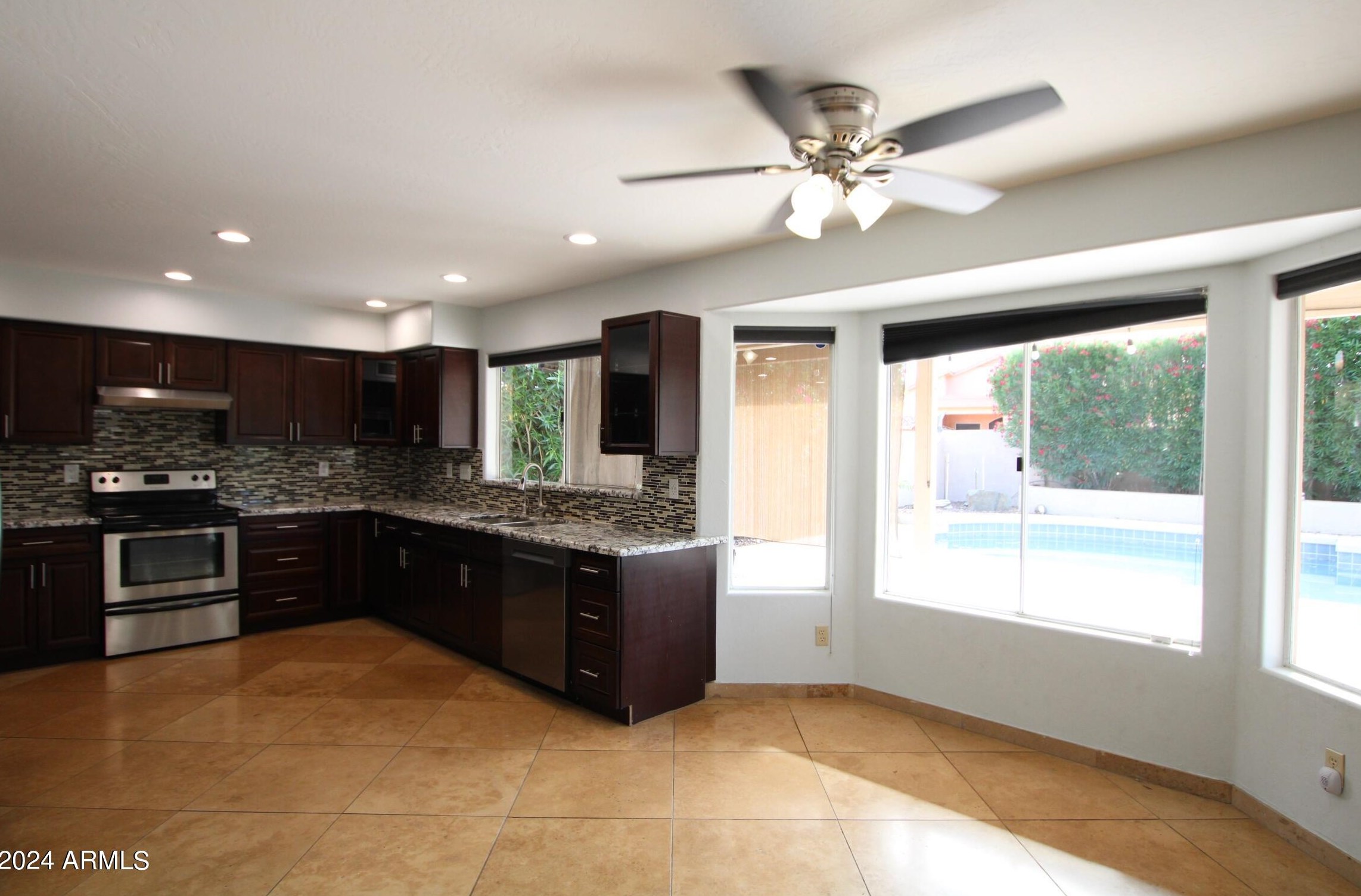 18220 45th St, Phoenix AZ  85032-1584 exterior