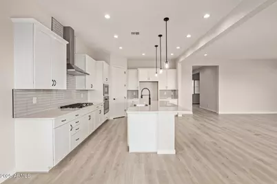 20247 W Hollyhock Street, Buckeye, AZ 85396 - Photo 5