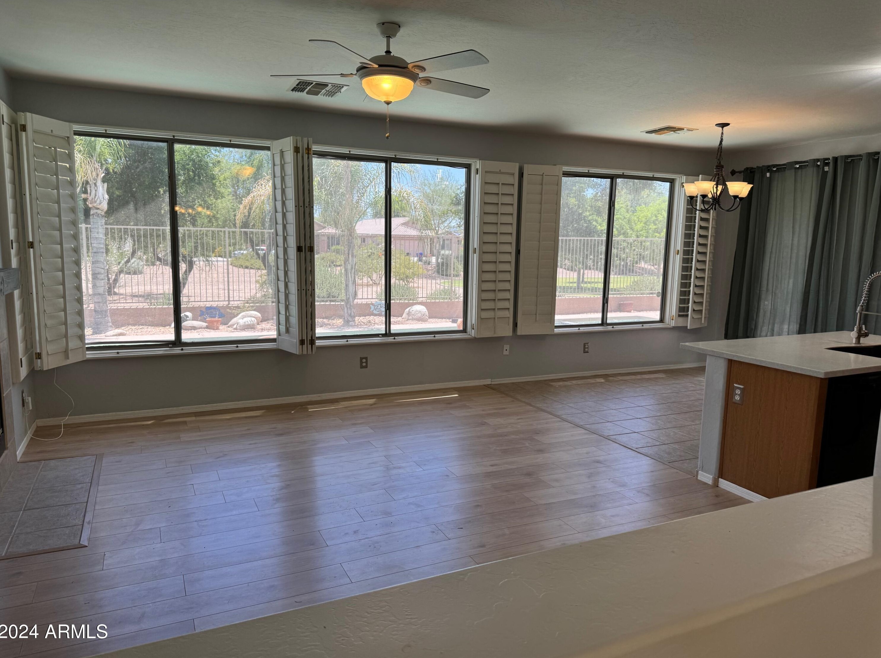 15115 W Port Royale Ln, Sun City, AZ 85379