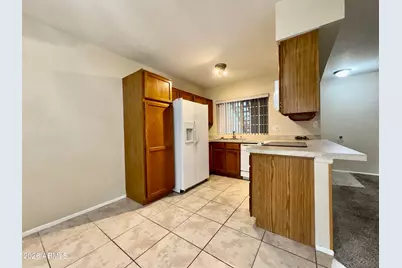 2910 W Marconi Avenue #Unit 119, Phoenix, AZ 85053 - Photo 5