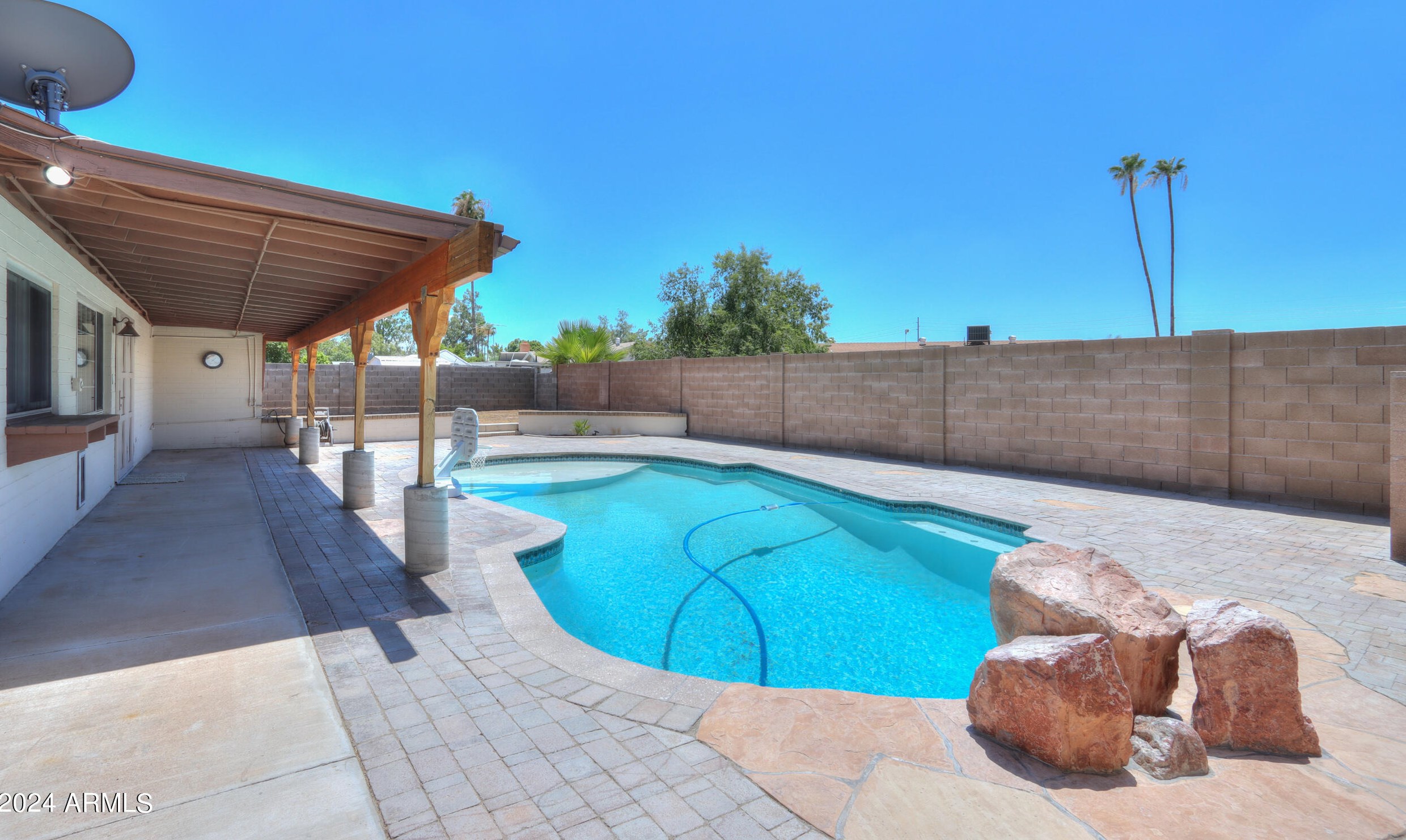 11030 42nd Ave, Phoenix AZ  85029-3856 exterior