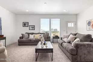 900 N Windy Meadow Ln, Maricopa, AZ 85139 - Photo 7