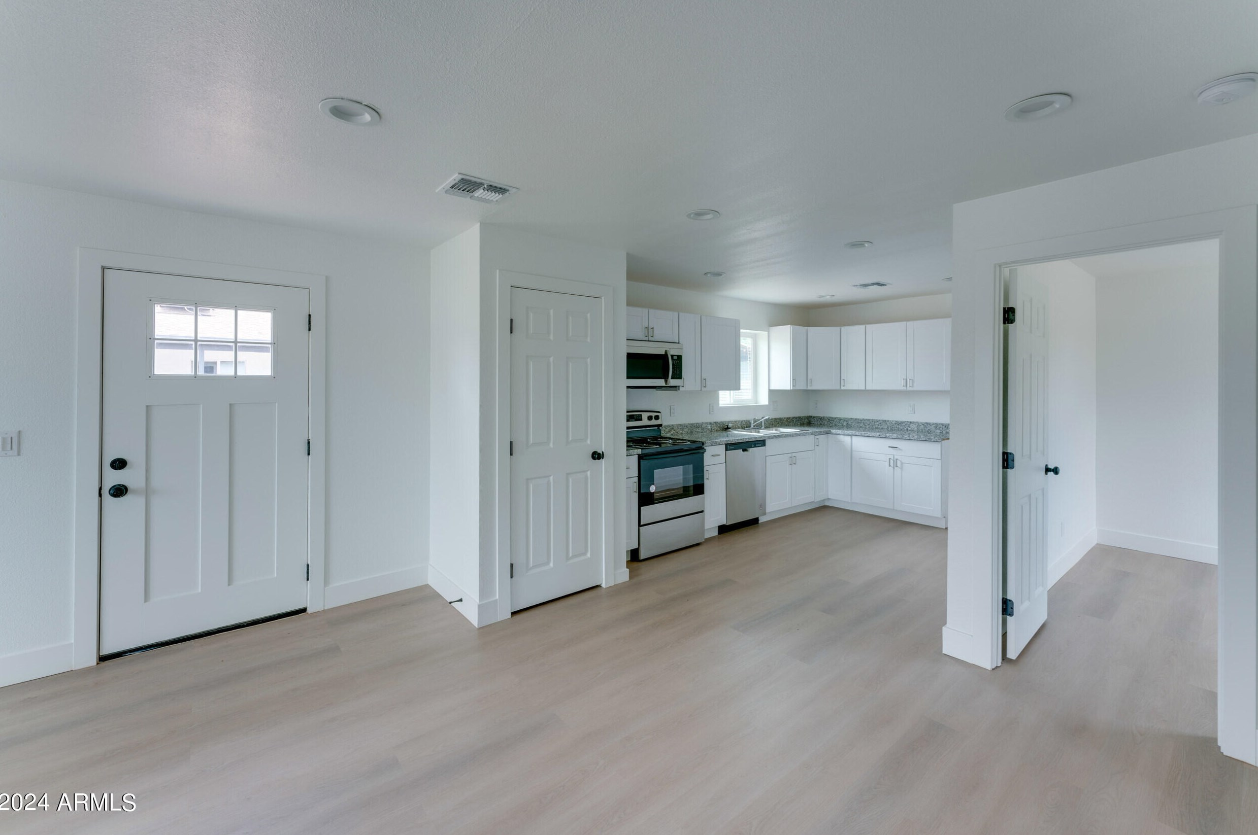 3446 Fillmore St, Phoenix AZ 85008-6217 exterior