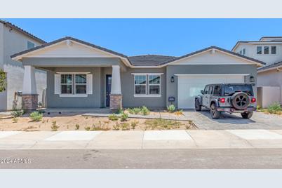 17205 W Middlebury Street, Surprise, AZ 85388 - Photo 1