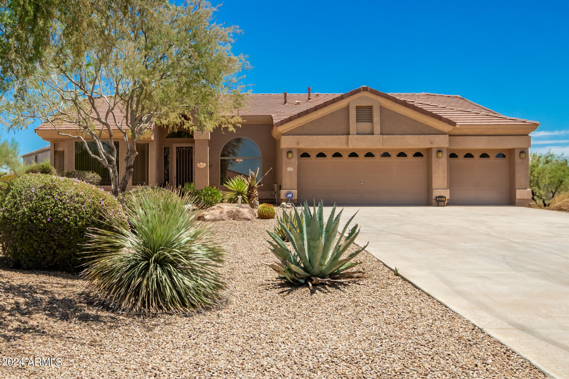 6033 E Dale Ln, Cave Creek, Az 85331 - Mls 6725037 - Coldwell Banker