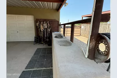 642 E Cornman Road, Coolidge, AZ 85128 - Photo 27