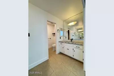 7730 E Minnezona Avenue, Scottsdale, AZ 85251 - Photo 15