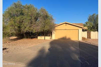 3315 S Dorsey Lane, Tempe, AZ 85282 - Photo 1