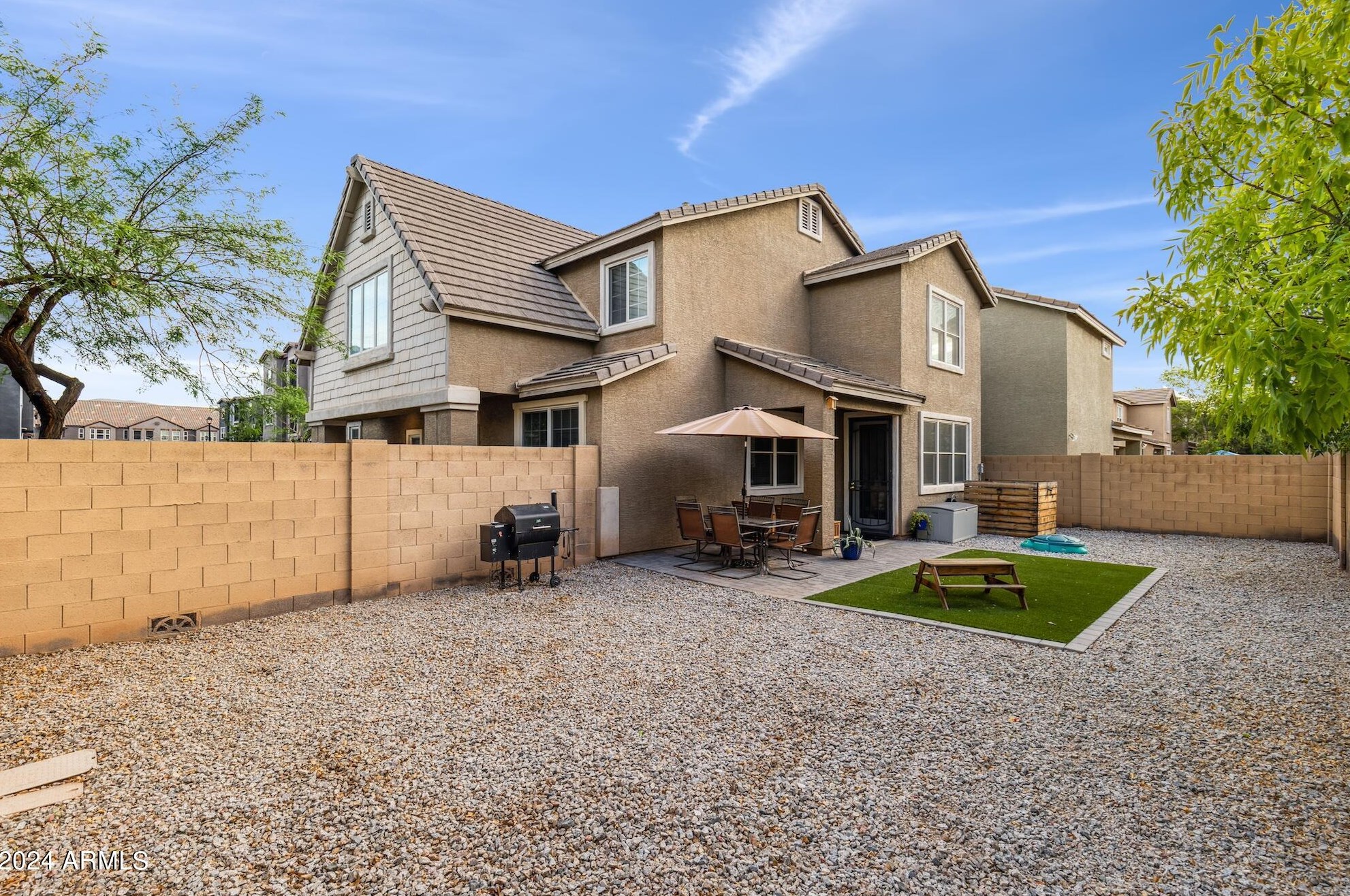 2344 Wayland Dr, Phoenix AZ  85040-3496 exterior