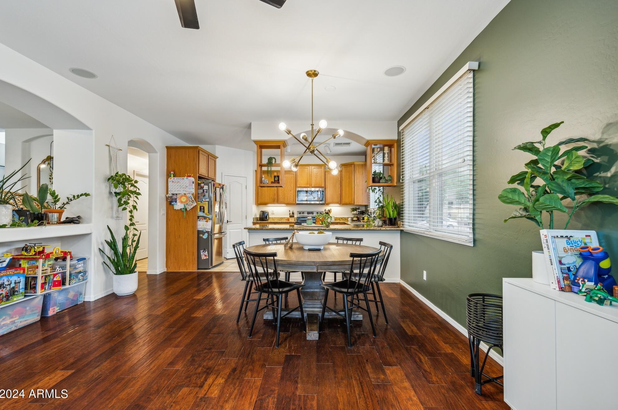 2344 Wayland Dr, Phoenix AZ  85040-3496 exterior