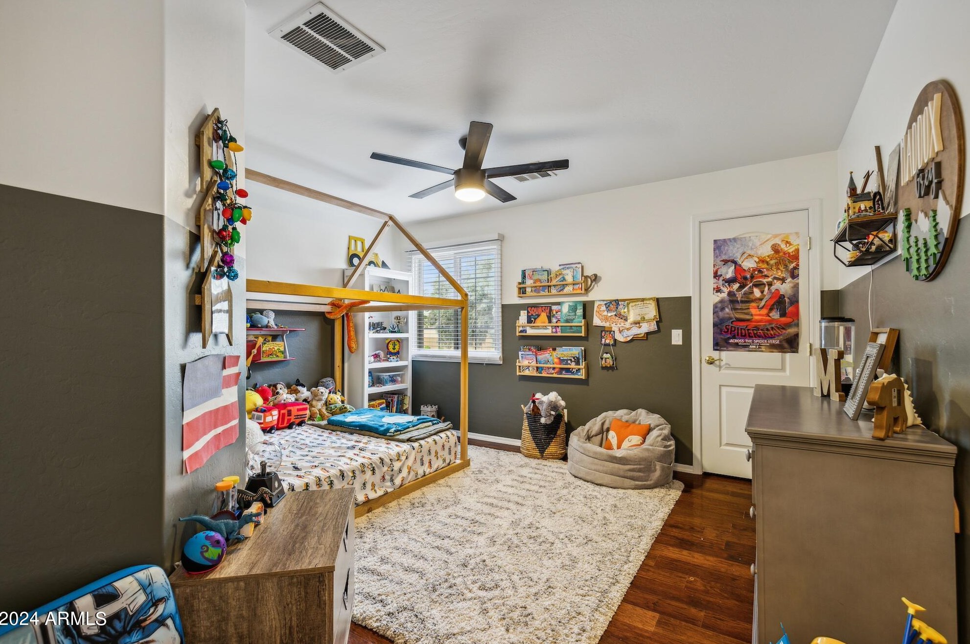 2344 Wayland Dr, Phoenix AZ  85040-3496 exterior