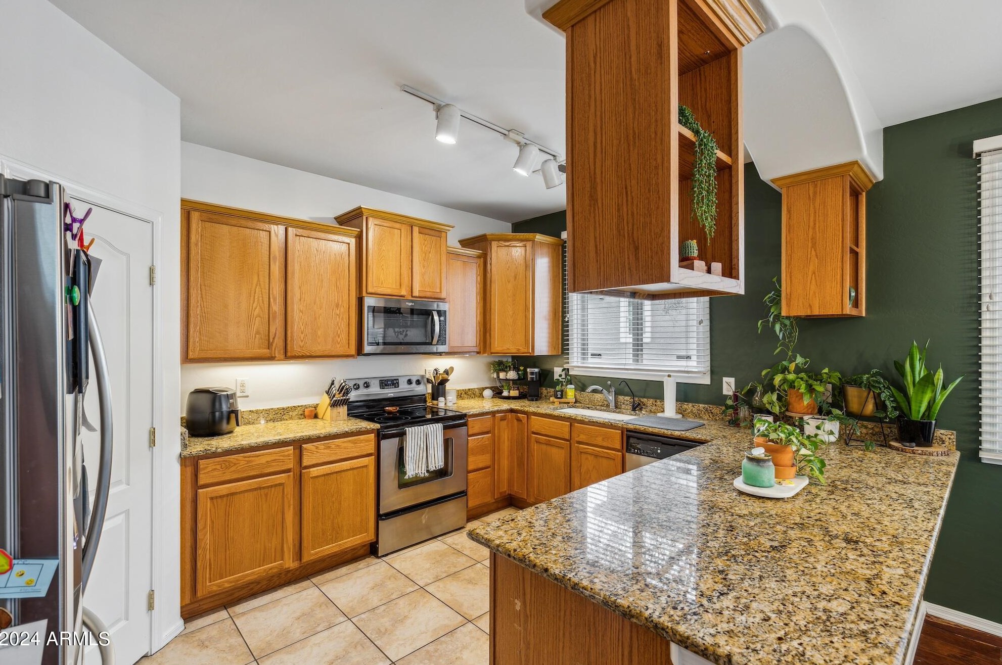 2344 Wayland Dr, Phoenix AZ  85040-3496 exterior