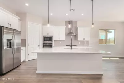 10512 S 48th Glen, Laveen, AZ 85339 - Photo 5