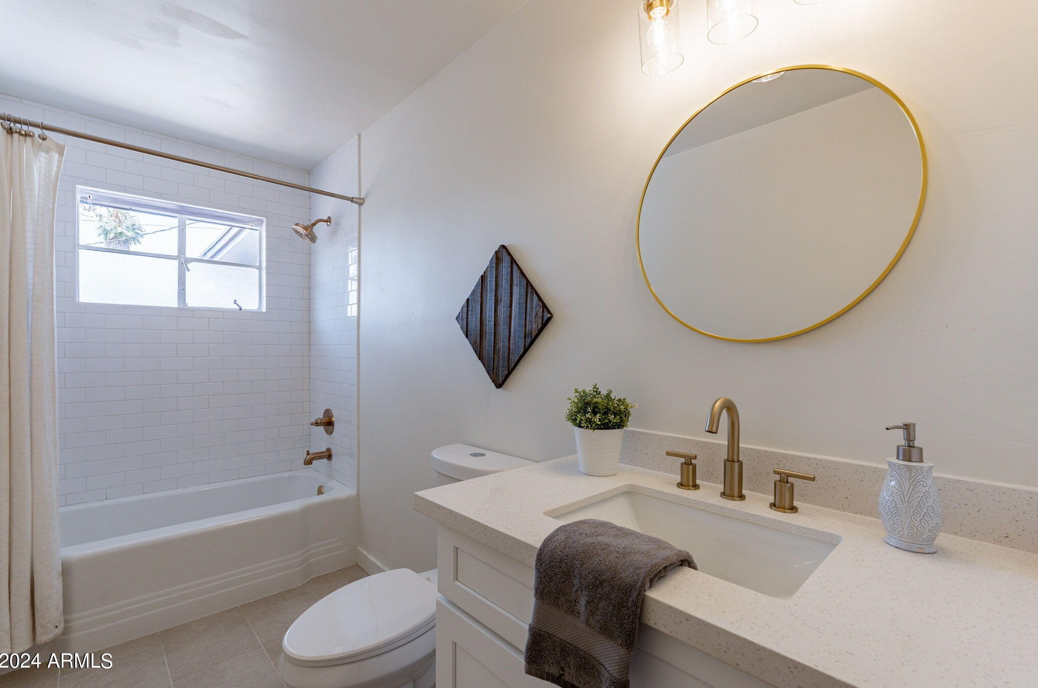 1934 Osborn Rd, Phoenix AZ 85019-3908 exterior