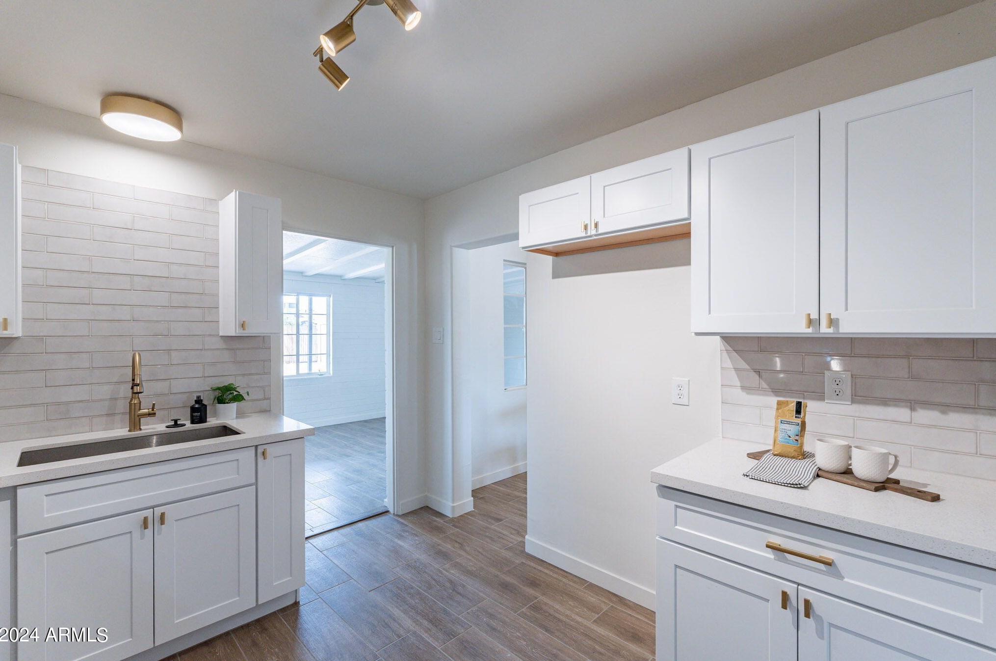 1934 Osborn Rd, Phoenix AZ 85019-3908 exterior