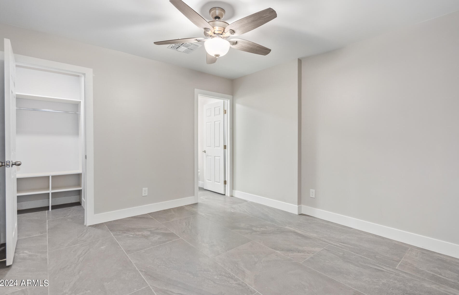 1941 Mitchell Dr, Phoenix AZ  85015-5714 exterior