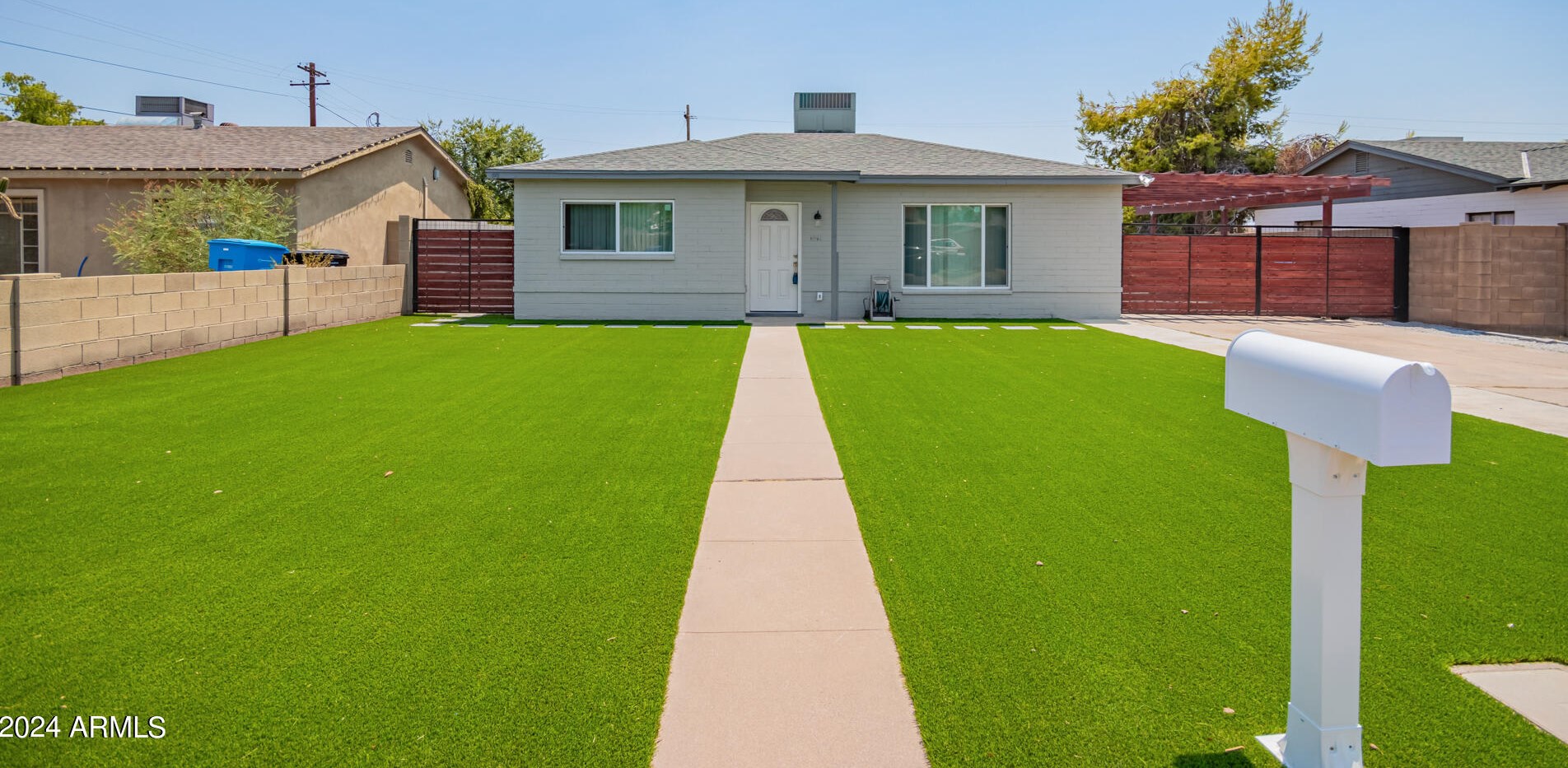 1941 Mitchell Dr, Phoenix AZ  85015-5714 exterior