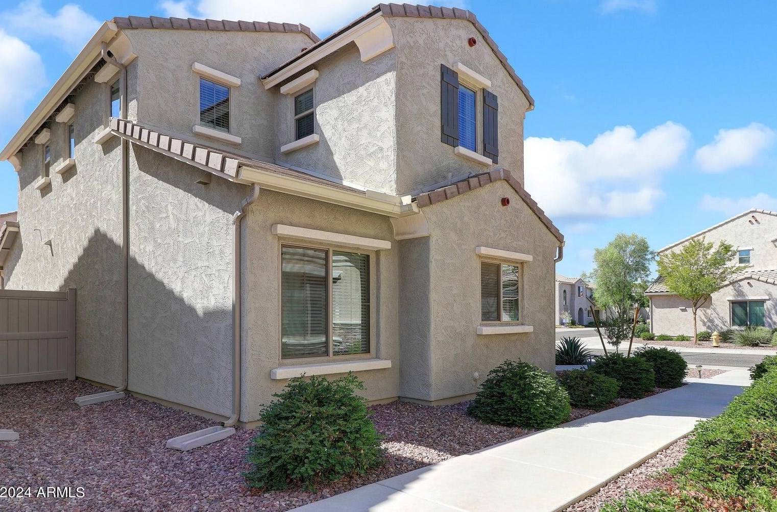 16115 21st Ln, Phoenix AZ  85023-9213 exterior