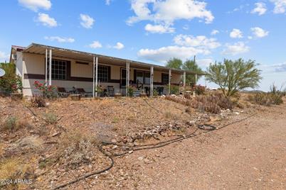 35439 W Carefree Highway, Wickenburg, AZ 85390 - Photo 1