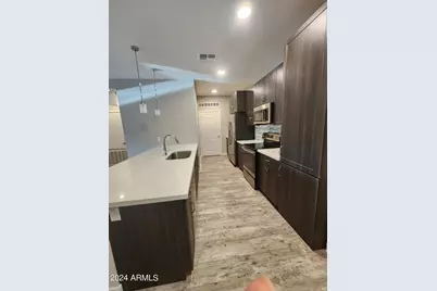 5550 E Deer Valley Drive #2S, Phoenix, AZ 85054 - Photo 3