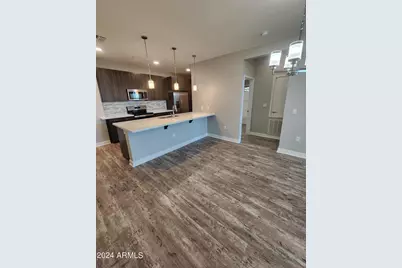 5550 E Deer Valley Drive #2M, Phoenix, AZ 85054 - Photo 5